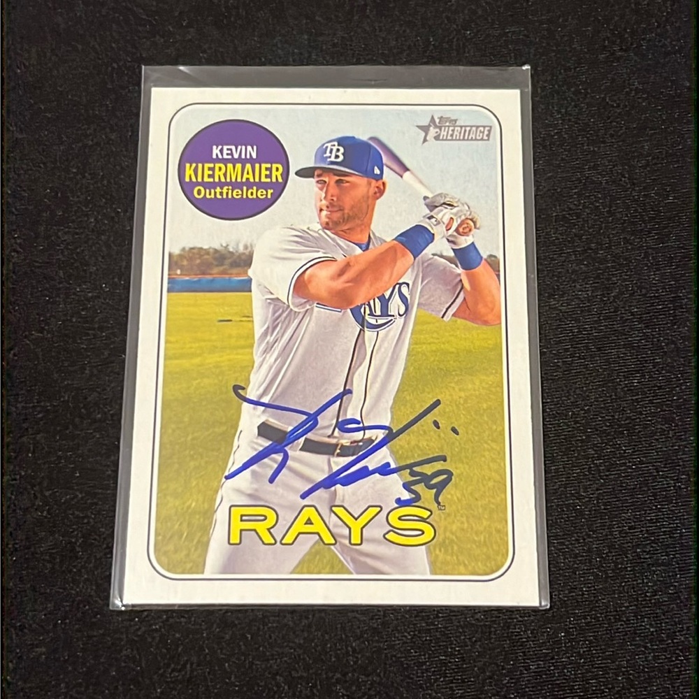 WS Champion Kevin Kiermaier- Autographed Card 2018 Topps Heritage Baseball